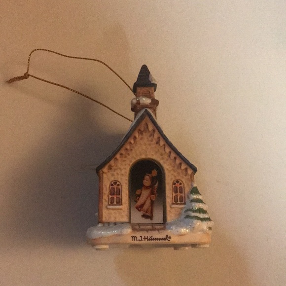 M. J. Hummel Candlelight Church ornament - Picture 2 of 11